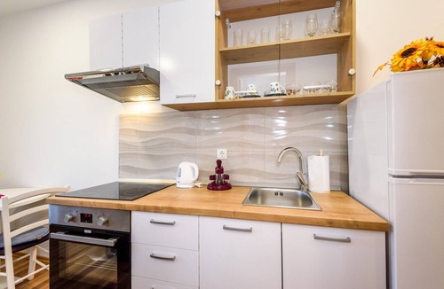 Ploce Apartment | Apartment Đego near Ploče, riverfront, parking