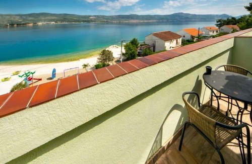 Arbanija Apartment | Apartment Šarić by Interhome