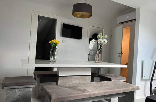 Cizici House | Apartment 3 - Exclusive apartment on the 2nd floor with pool