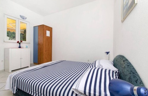 Supetar Apartment | Apartment Adel - 70 m from beach: SA3(2) - Supetar, Island Brac, Croatia