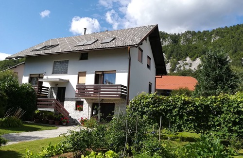 Zirovnica Apartment | Apartment Ajdna/Whole flat in a house close to Bled