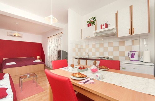 Vodice Apartment | Apartment and Rooms SaNja Vodice (11111-A2) - Vodice