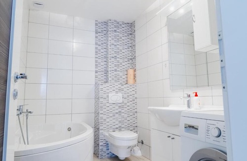 Canton 10 Apartment | Apartment Andrej