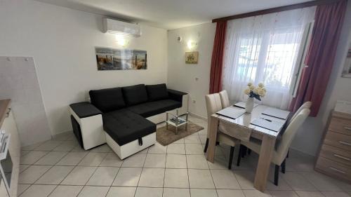 Razanj Apartment | Apartment Ante