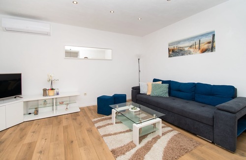 Bicine Apartment | Apartment Ariela (84581-A1) - Skradin