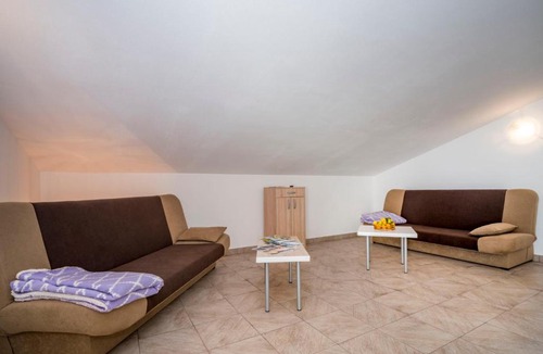 Liznjan Apartment | Apartment B&B-5 by Interhome