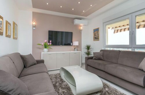 Seget Donji Apartment | Apartment Bella Vista (TGR251) in Trogir - 6 persons, 2 bedrooms