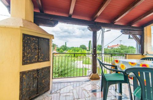 Veleniki Apartment | Apartment Bibi