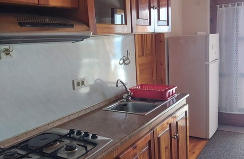 Merag Apartment | Apartment Boto - 20m from the sea: - Merag, Island Cres, Croatia