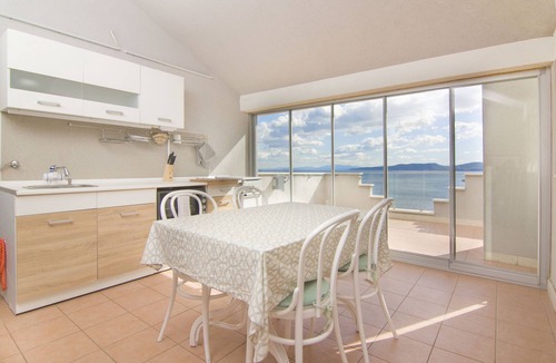Marusici Apartment | Apartment Botta top two floors with pool