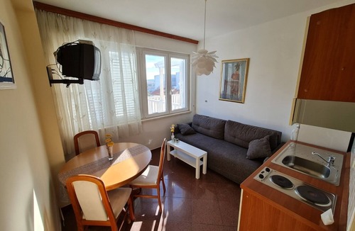Orebic Apartment | Apartment Dami - 100m from the sea A2 Earth(2+1) - Orebic, Peljesac peninsula, Croatia