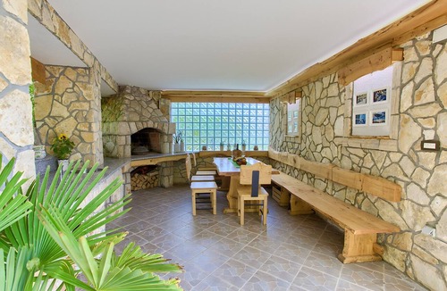 Porat Apartment | Apartment 'Daniela with Sea View' with Sea View, Wi-Fi and Air Conditioning