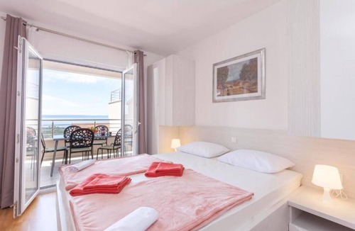 Moca Apartment | APARTMENT DORA Sea View ,Makarska