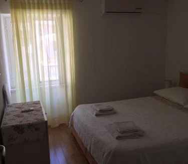 Split Apartment | Apartment Elena Rooms