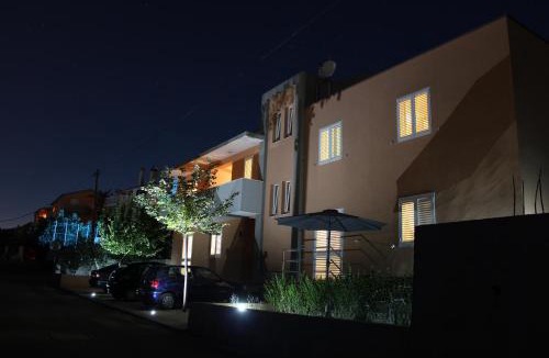 Kamen Apartment | Apartment Gamma with hydromassage mini pool near Split