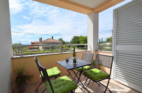Barusici Apartment | Apartment Gem with balcony