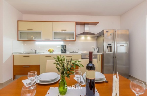 Nerezine Apartment | Apartment GISELLE with heated pool and large terrace 50m2