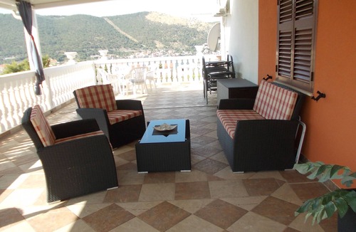 Grebastica Apartment | * Apartment house Dalmatia, terrace, sea view, beach, internet, parking