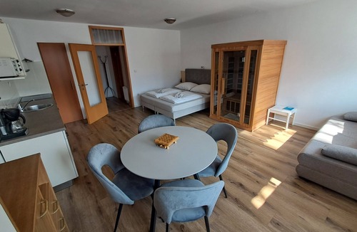 Kobarid Apartment | Apartment Honey Bee with sauna in the center of Kobarid