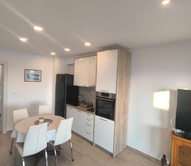 Bratus Apartment | Apartment Hortenzija