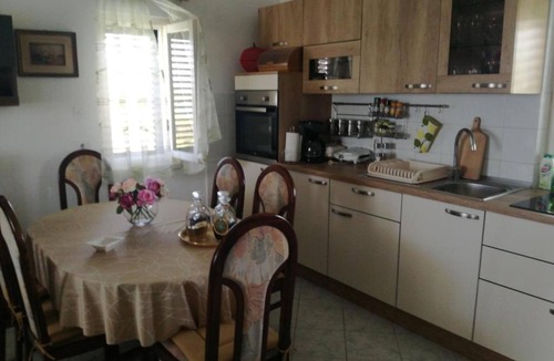 Necujam Apartment | Apartment Nansi (116431-A1) - Necujam - island Solta