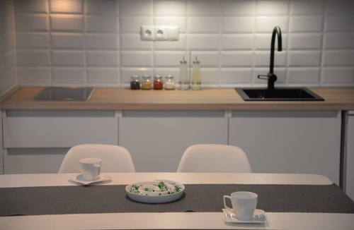 Bosnjaci House | Apartment in a Beautiful Garden