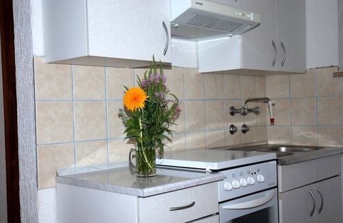 Barbat na Rabu Apartment | Apartment in Barbat with Balcony, Air condition (660-3)