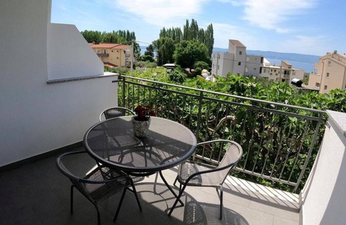 Omis Apartment | Apartment in Duće with Seaview, Balcony, Air condition, WIFI (4174-1)