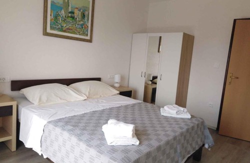 Kastel Kambelovac Apartment | Apartment in Kastel Kambelovac 39022