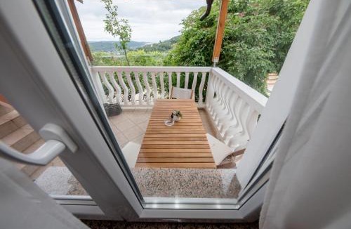 Mundanije Apartment | Apartment in Mundanije with Seaview, Terrace, Air condition, WIFI (3748-4)