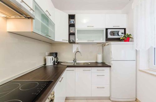 Povile Apartment | Apartment in Novi Vinodolski 15377