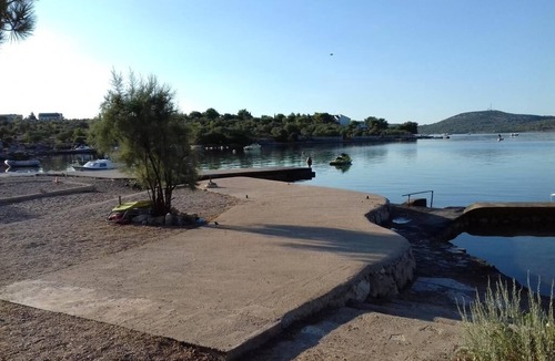 Pirovac Apartment | Apartment in Pirovac with Terrace, Air condition, WIFI (4794-3)