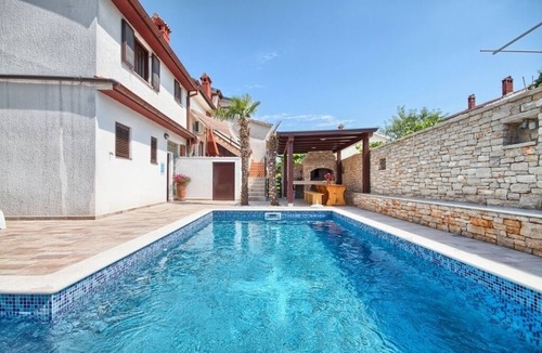 Stinjan Apartment | Apartment in Štinjan with Seaview, Air condition, WIFI, Washing machine (3326-1)