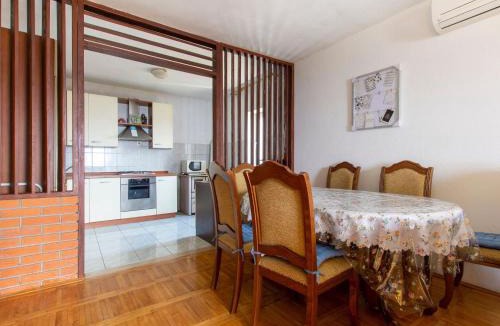 Tribanj Apartment | Apartment in Tribalj with Sea View and Beach