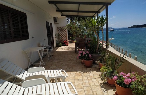 Tribunj Apartment | Apartment in Tribunj with Seaview, Terrace, Air condition, WIFI (3348-2)