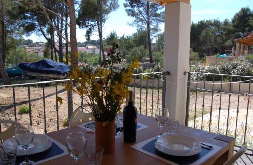 Verunic Apartment | Apartment in Veli Rat near Beaches