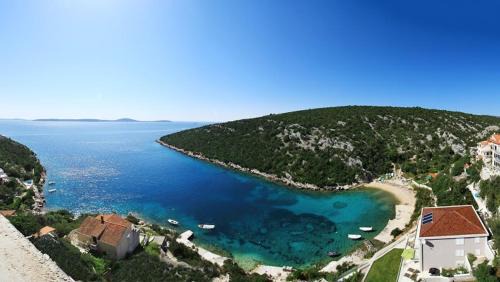 Vinisce Apartment | Apartment in Vinišce with Balcony, Air condition, WIFI, Washing machine (4753-7)