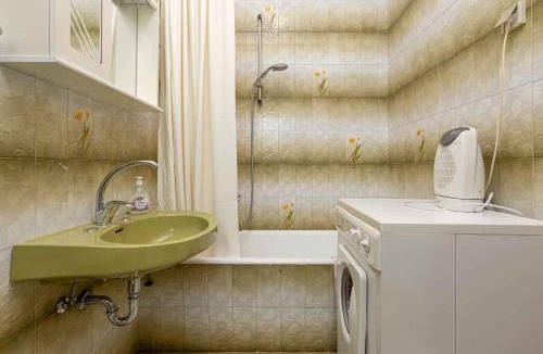 Vrvari Apartment | Apartment in Vrvari with One-Bedroom 1