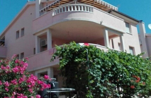 Zaboric Apartment | Apartment in Zaboric near the beach