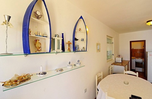 Primosten Apartment | Apartment Ina, (14363), Primošten, hr