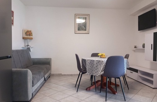 Kuciste Apartment | Apartment Iva (63461-A2) - Kuciste