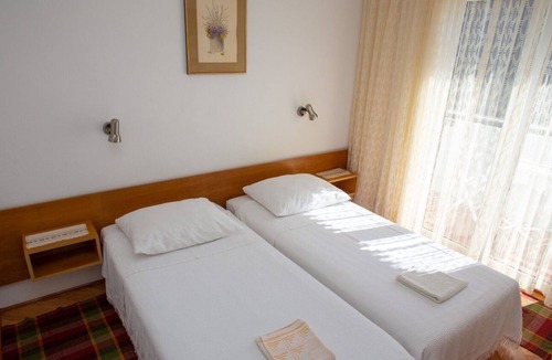 Zrce Apartment | Apartment Ivan - great location: R3(2) - Novalja, Island Pag, Croatia