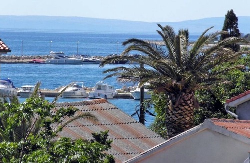 Zrce Apartment | Apartment Ivan - great location: R1(2) - Novalja, Island Pag, Croatia