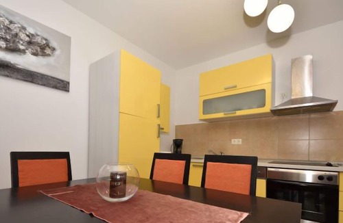 Ugljan Apartment | Apartment Ivor in Ugljan/Ugljan - 6 persons, 2 bedrooms
