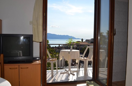 Gradac Apartment | Apartment Jozo - 150 m from pebble beach: A2(2) - Gradac, Riviera Makarska, Croatia