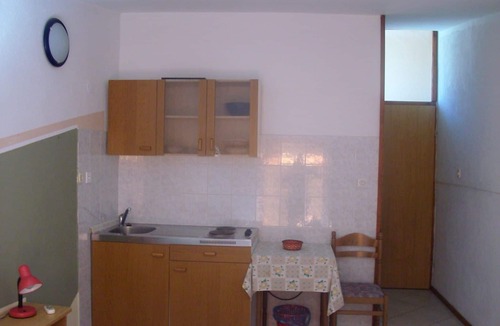 Stomorska Apartment | Apartment Kaleb - next to the seashore: SA4-Klara 31(2) - Stomorska, Island Solta, Croatia