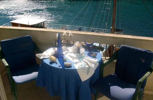 Stomorska Apartment | Apartment Kaleb - next to the seashore: SA4-Klara 31(2) - Stomorska, Island Solta, Croatia