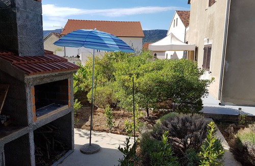 Vrboska Apartment | Apartment Lavčević (39171-A1) - Vrboska - island Hvar