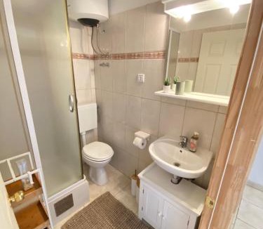 Strozanac Apartment | Apartment Limun