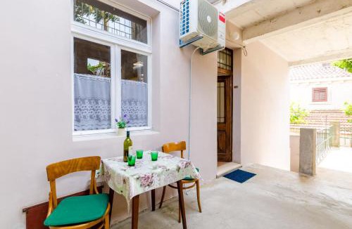 Gruz Apartment | Apartment Lucy